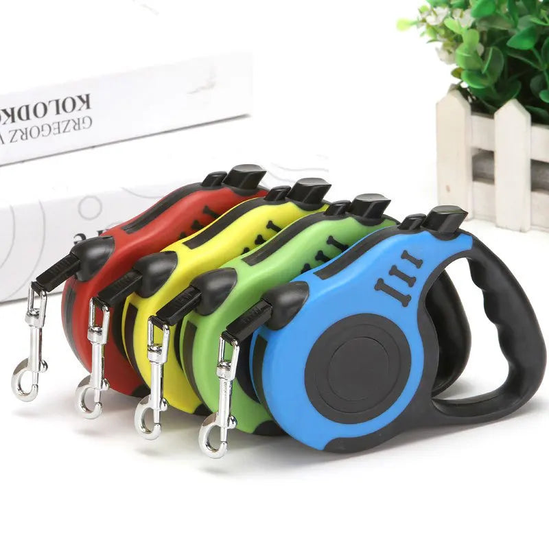 Retractable Dog Leash – Durable, Tangle-Free & Comfortable Grip